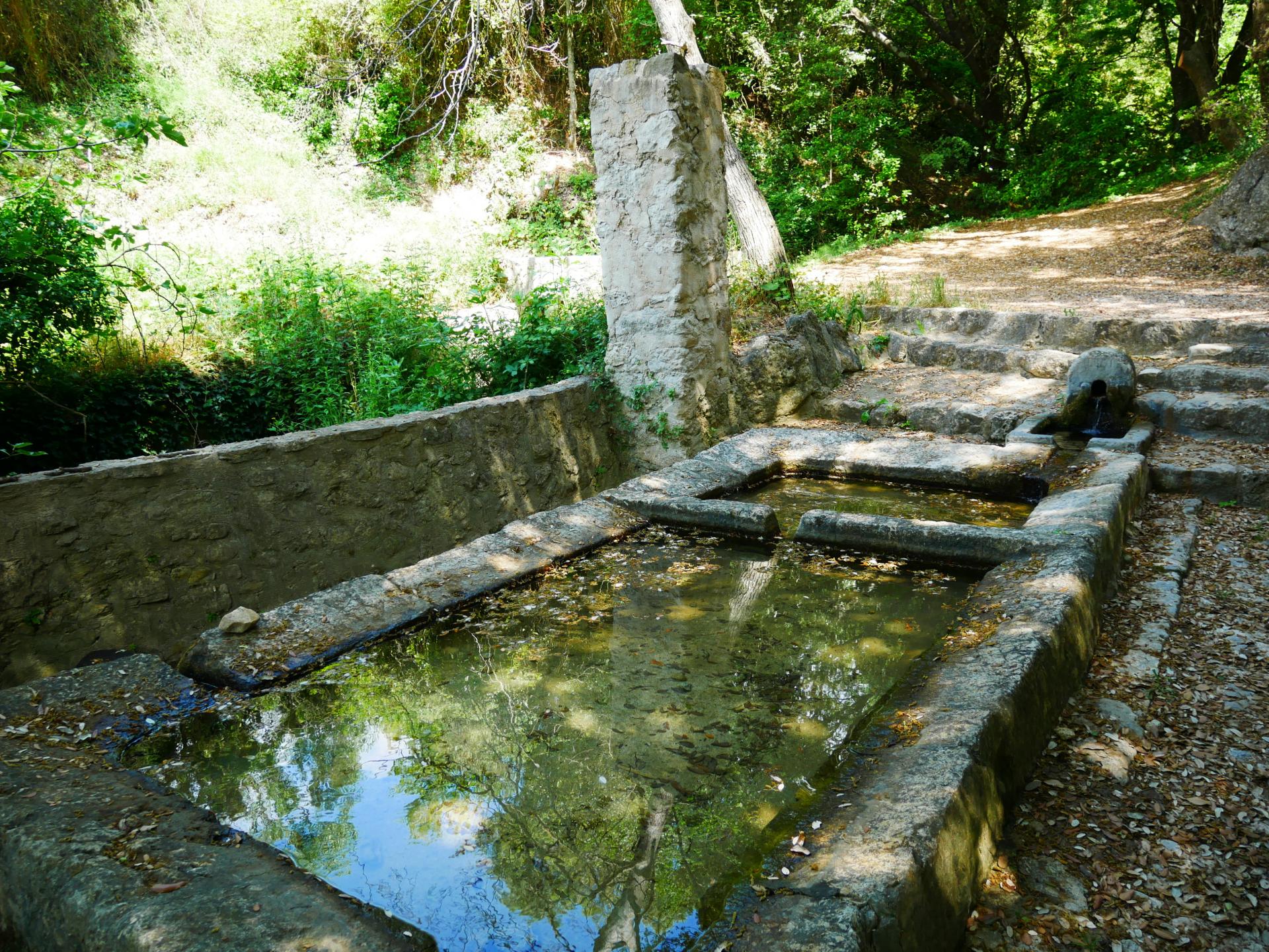 Callas village perche du var pres des gorges du verdon 5