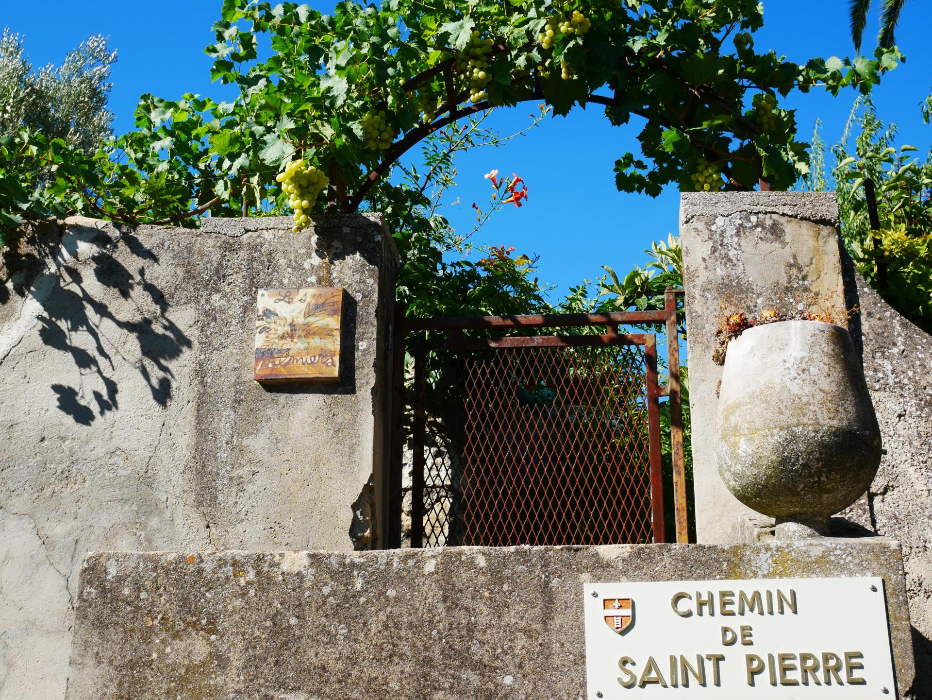 Callas village perche en provence verte proche gorge du verdon et saint raphael 18 2