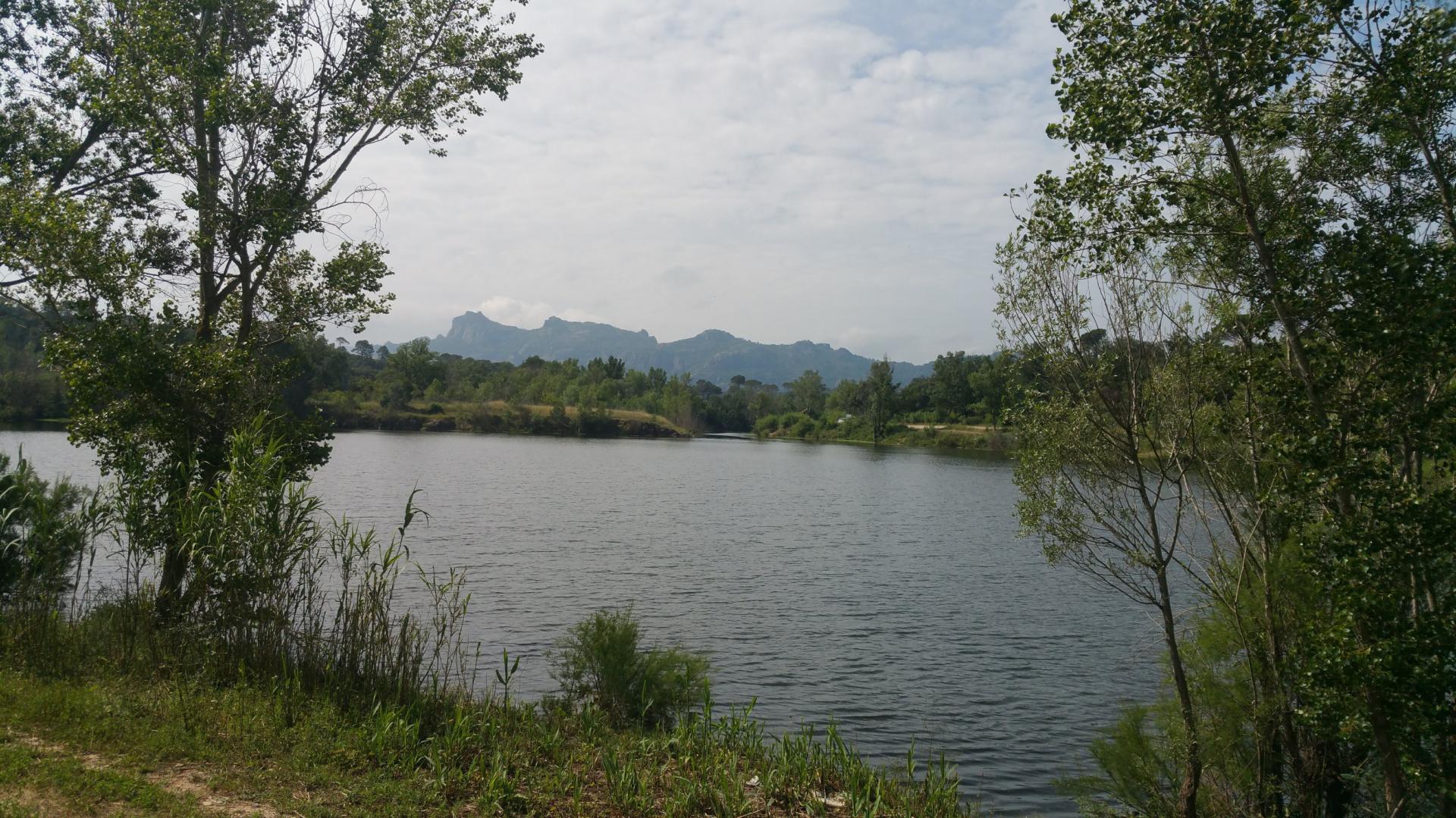 Lac de l endre et de la Rimade golf saint andreol gites du moulin de callas var 10 2 1