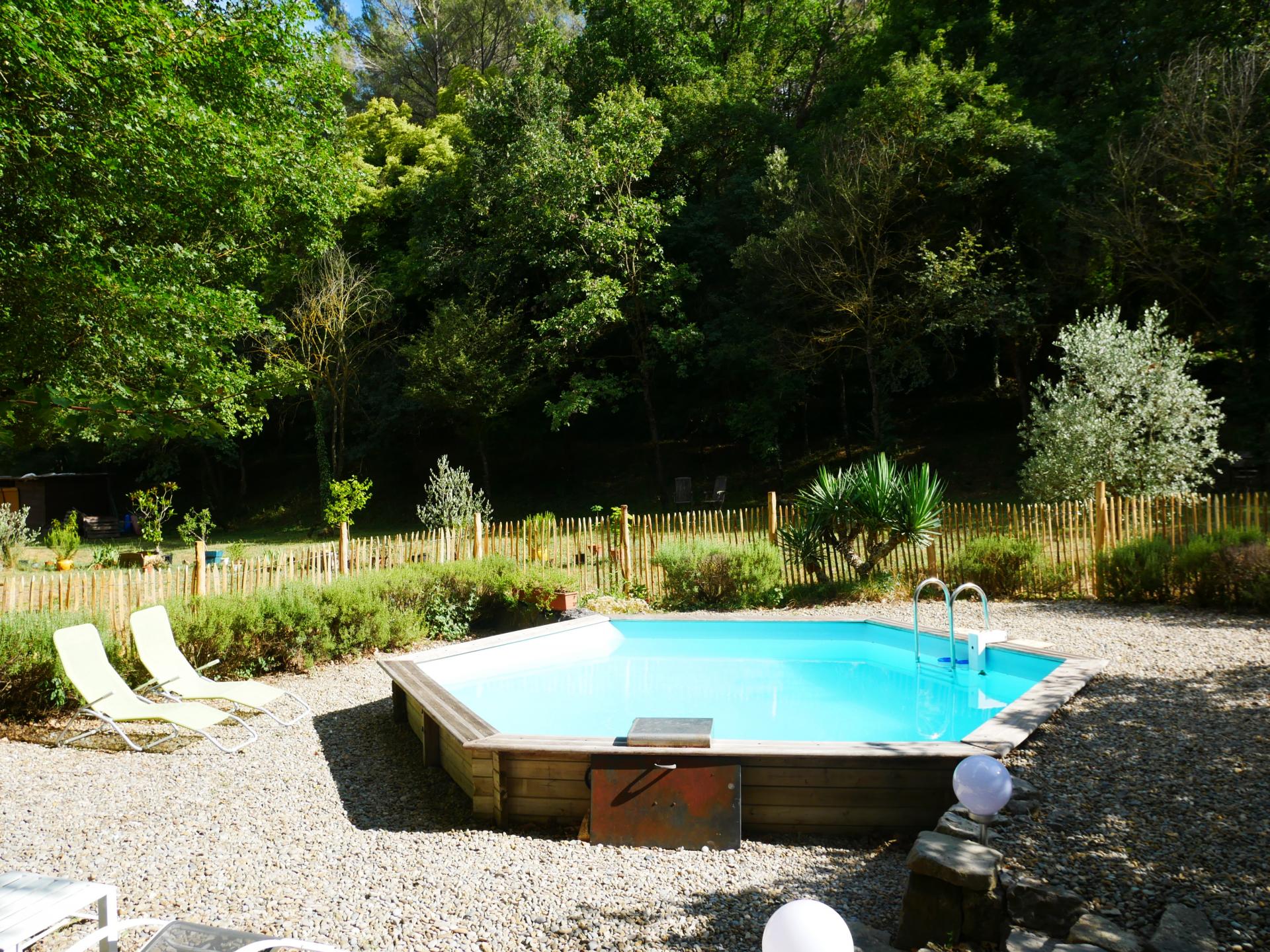 Piscine des gites du moulin a huile de callas proche de l hostellerie des gorges de pennafort dans le var 2